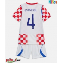 Camiseta Croacia Josko Gvardiol #4 Primera Equipación para niños Mundial 2026 manga corta (+ pantalones cortos)